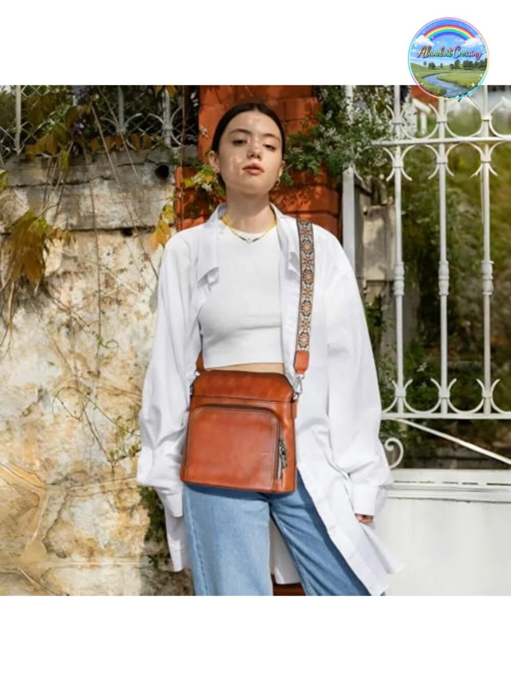 Vintage Cowhide Leather Crossbody Bag with Built-in Wallet, Adjustable Straps